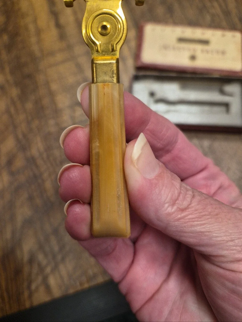 Vintage Eversharp Schick Injector Razor With Bakelite Handle